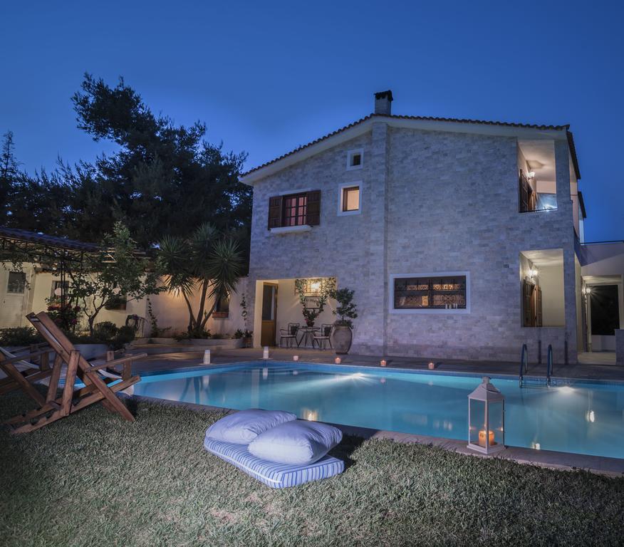 Villa Corina Near The Airport Kouvaras Екстер'єр фото