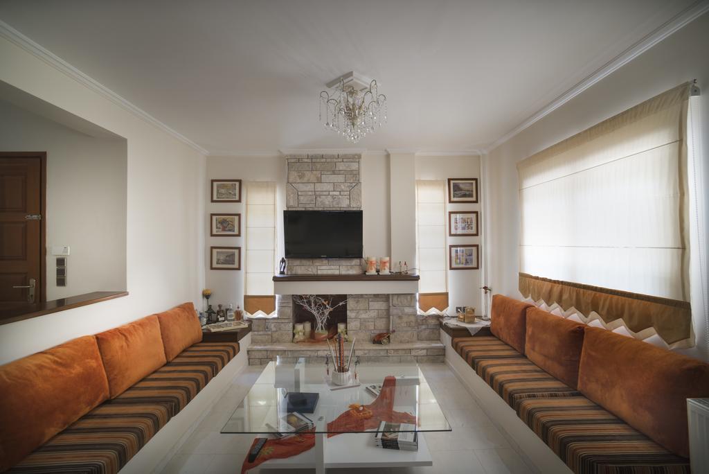 Villa Corina Near The Airport Kouvaras Екстер'єр фото