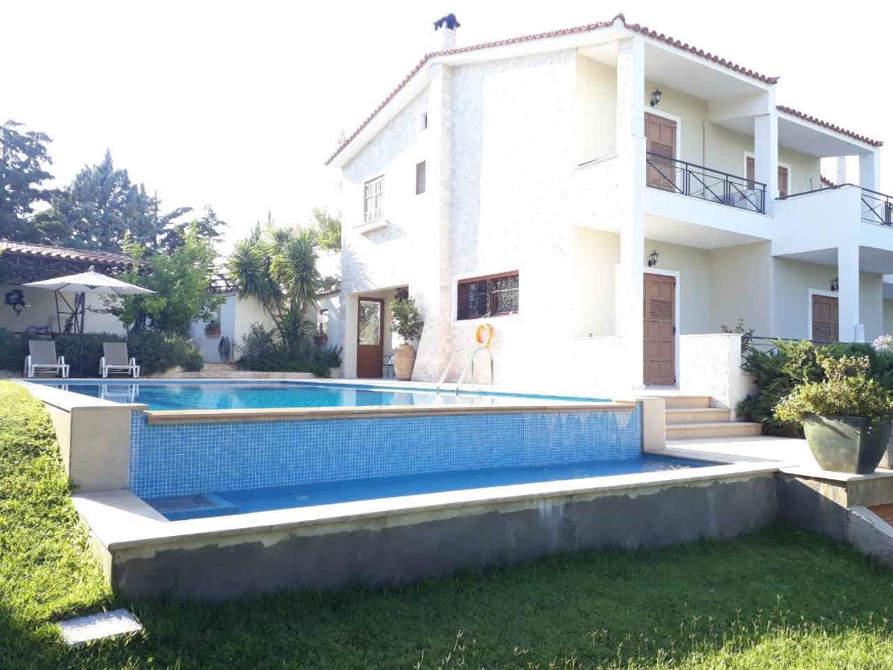 Villa Corina Near The Airport Kouvaras Екстер'єр фото